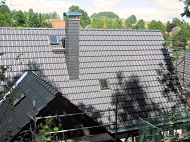 Ziegeldach mit Braas